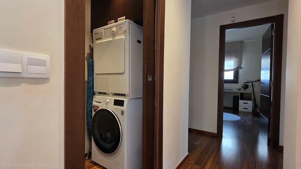 Property 2464 - Image 32